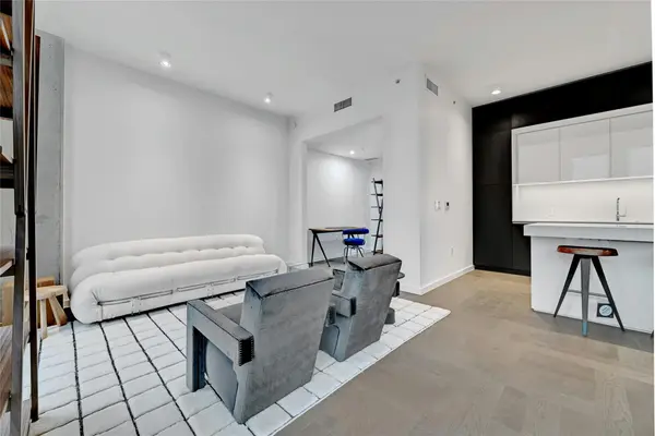 313 W 17th ST #1106, Austin, TX 78701
