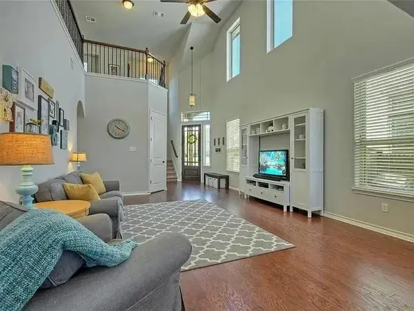 1324 Clearwing CIR, Georgetown, TX 78626