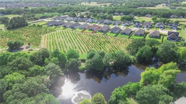 4130 Vintage Estates CT, Bryan, TX 77808