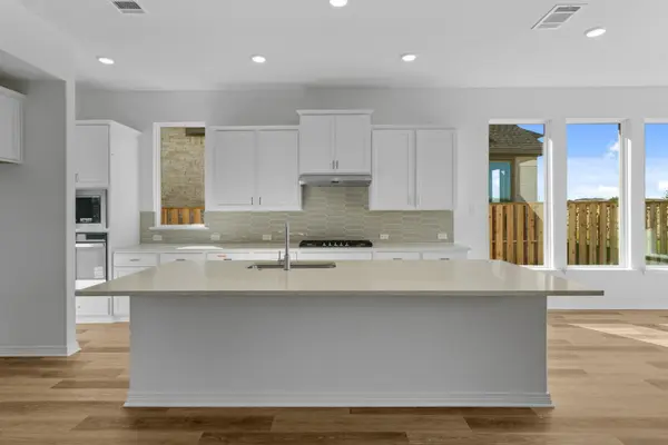 1109 Ellensburg DR, Georgetown, TX 78633