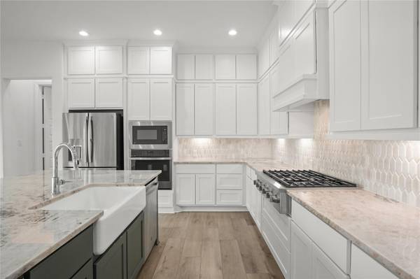 135 Plumbago LOOP, Bastrop, TX 78602