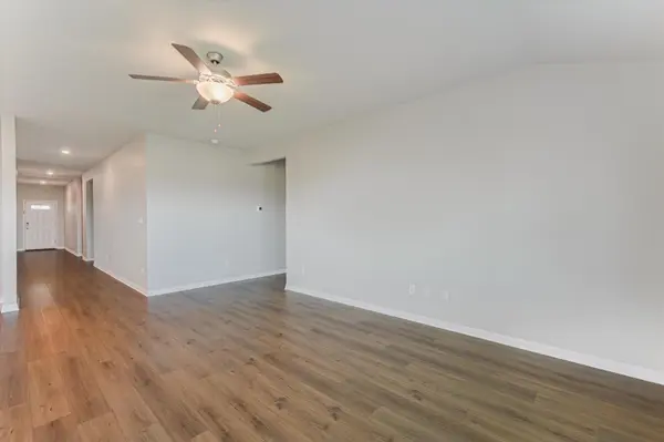 632 Wild Spur LN, Liberty Hill, TX 78642