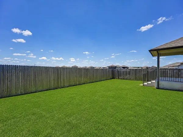 632 Wild Spur LN, Liberty Hill, TX 78642