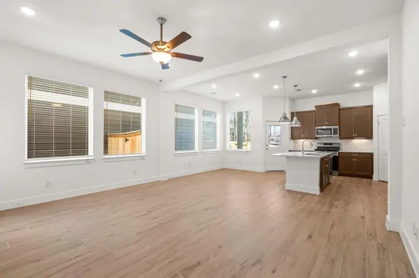 201 Flora Springs CV, Liberty Hill, TX 78642