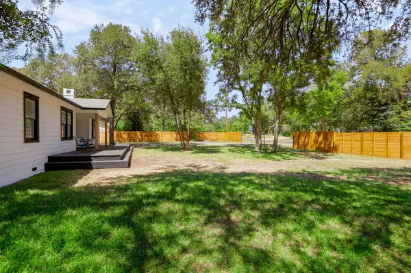 8904 Chisholm LN, Austin, TX 78748
