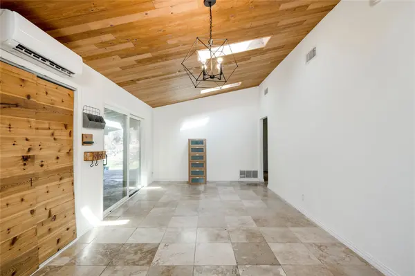 2404 Barton SKWY, Austin, TX 78704
