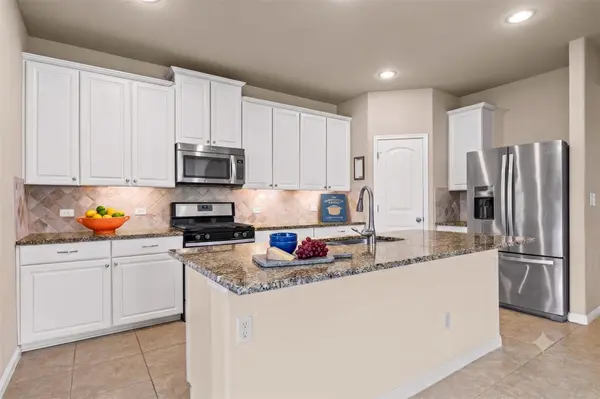 140 Brockston DR, Buda, TX 78610