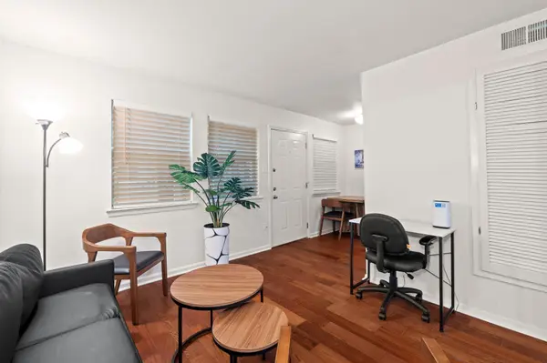 1110 W 22nd ST #2, Austin, TX 78705