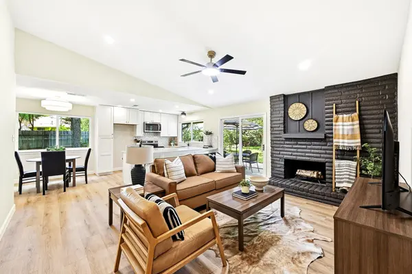 12210 Waxwing CIR, Austin, TX 78750