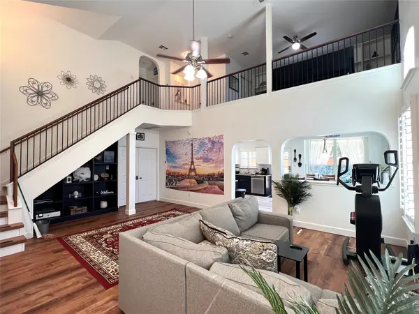 2106 Huxley LN, Round Rock, TX 78664