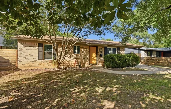 1805 Fair Oaks DR, Austin, TX 78745