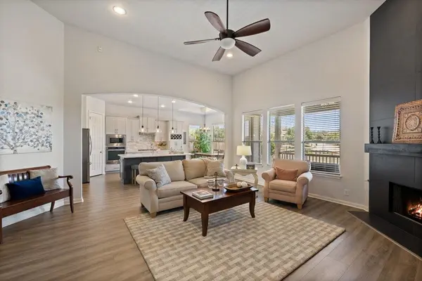 5301 Cardinal Flower CV, Spicewood, TX 78669