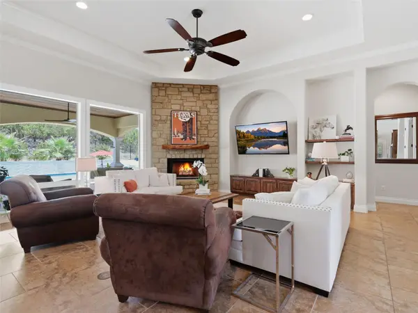 324 Valley LDG, New Braunfels, TX 78132
