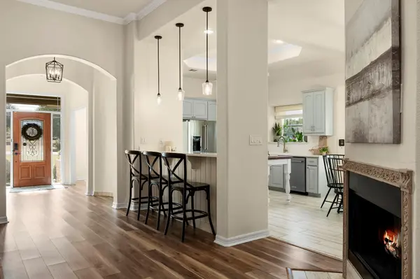 691 Broken Lance DR, Dripping Springs, TX 78620