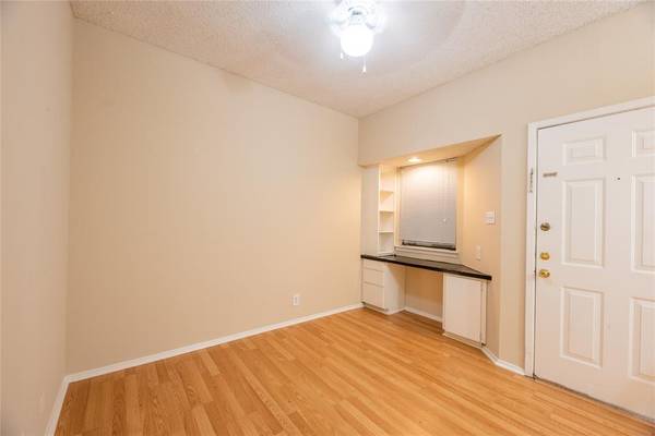 2818 Nueces ST #304, Austin, TX 78705