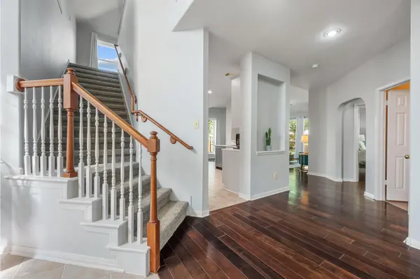 10808 Beachmont LN, Austin, TX 78739