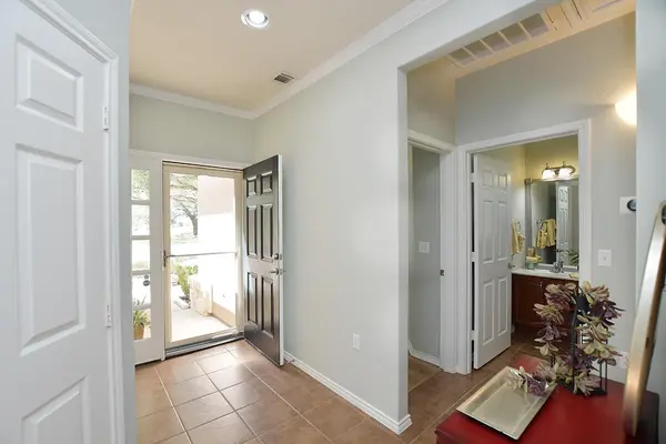 103 Sunnyside BND, Georgetown, TX 78633