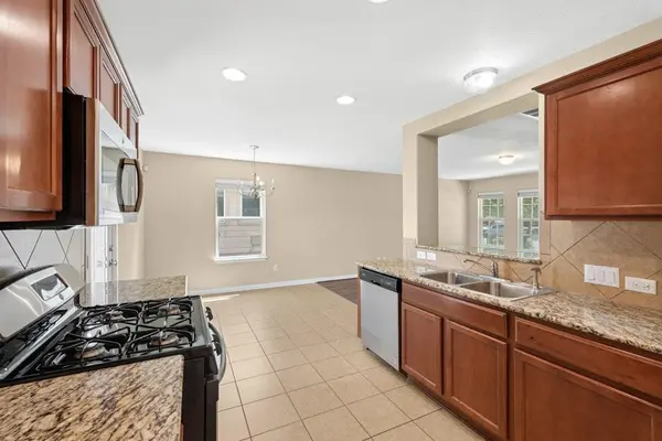 458 Nottingham LOOP, Kyle, TX 78640