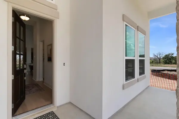 233 Montecido DR, Liberty Hill, TX 78642