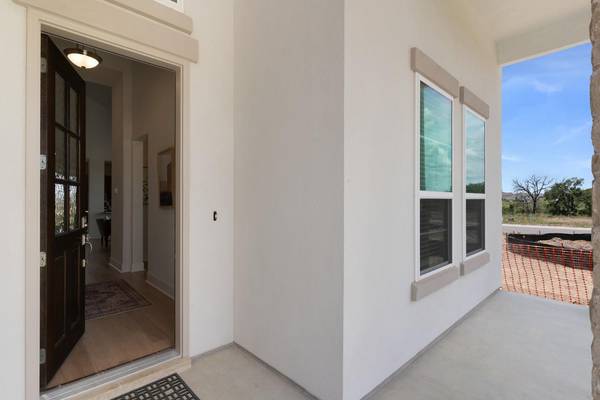 233 Montecido DR, Liberty Hill, TX 78642