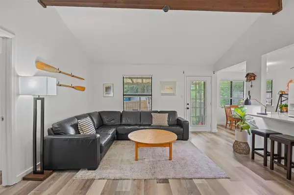 5506 S Pleasant Valley RD, Austin, TX 78744