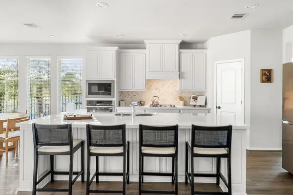 1020 Birchbrooke DR, Leander, TX 78641
