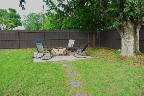 1603 Alcoa Ave, Rockdale, TX 76567