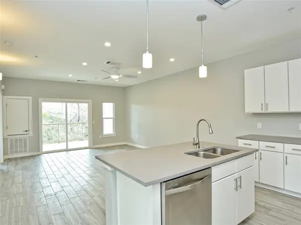 102 Blue Ridge TRL #2, West Lake Hills, TX 78746