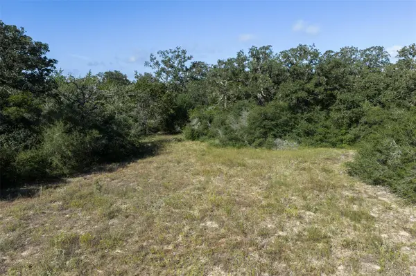 180 Autumn Oak CT, Caldwell, TX 77836