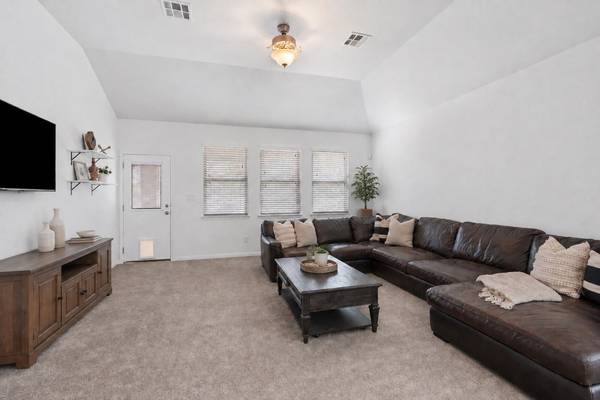 2624 Enza DR, Round Rock, TX 78665