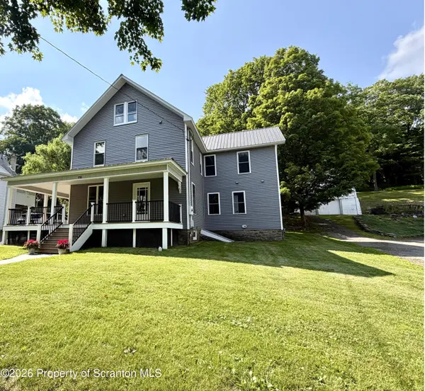 405 Lake AVE, Montrose, PA 18801