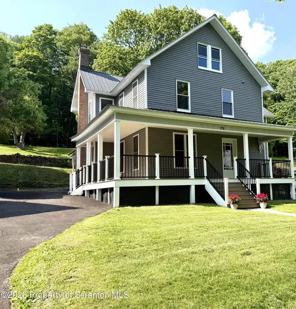 405 Lake AVE, Montrose, PA 18801