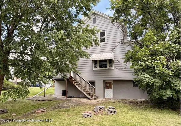 216 Vine ST, Old Forge, PA 18518
