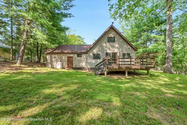 26 Fir LN, Thornhurst, PA 18424