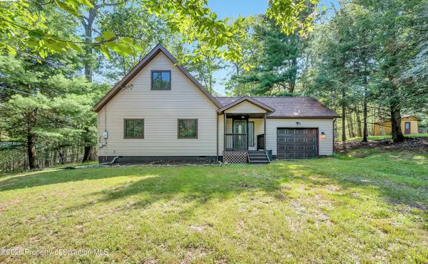 26 Fir LN, Thornhurst, PA 18424