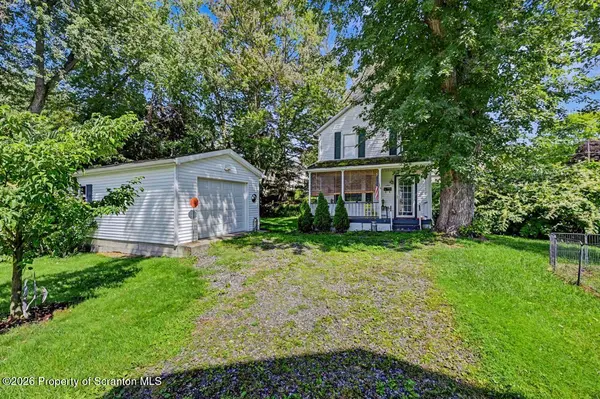 190 1/2 Washington ST, Carbondale, PA 18407