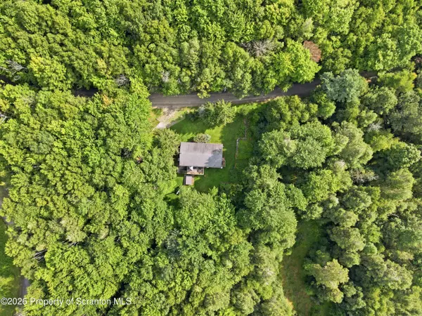 1002 Alexander RD, New Milford, PA 18834
