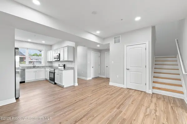 13 Dunbar WAY, Old Forge, PA 18518