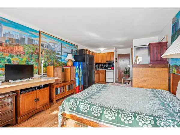 789 N Clarkson #806, Denver, CO 80218