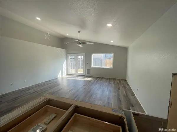 14906 E 52nd, Denver, CO 80239