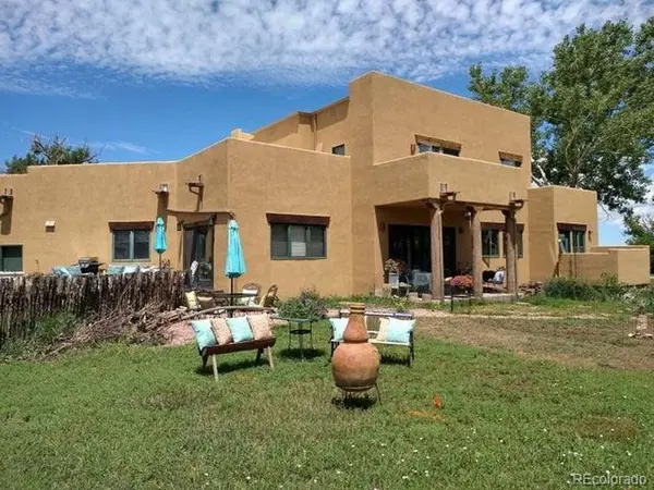 310 E Francisco, La Veta, CO 81055