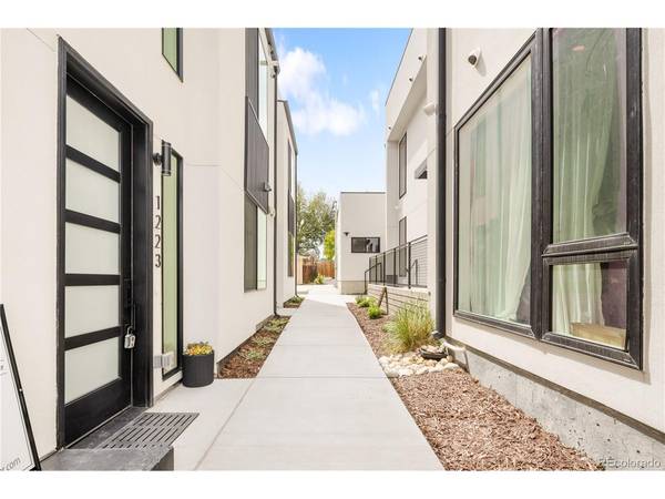 1223 Newton, Denver, CO 80204