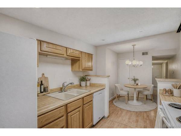 4400 S Quebec #206H, Denver, CO 80237