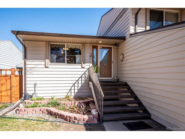 7335 W Maple, Lakewood, CO 80226