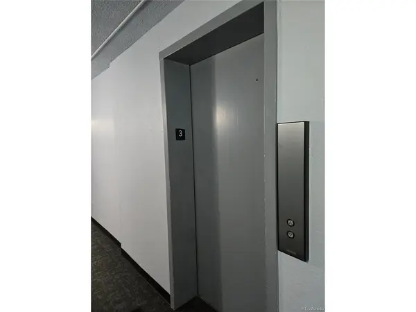 1250 Golden #305, Golden, CO 80401