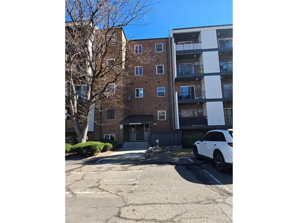 1250 Golden #305, Golden, CO 80401