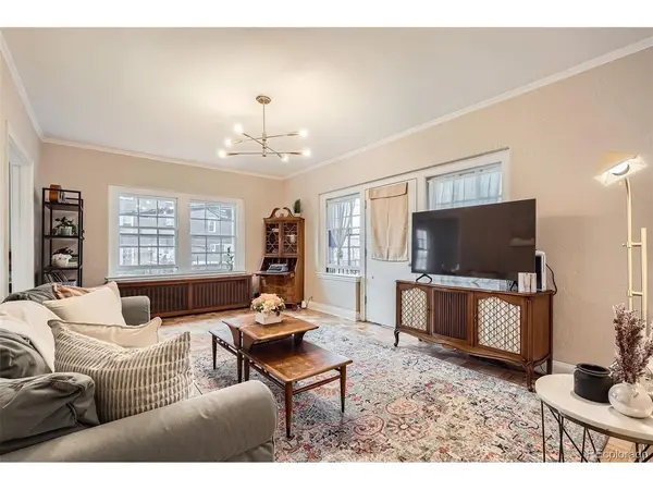 963 N Logan #11, Denver, CO 80203