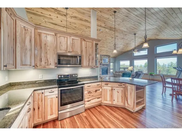 3561 Singletree, Hartsel, CO 80449