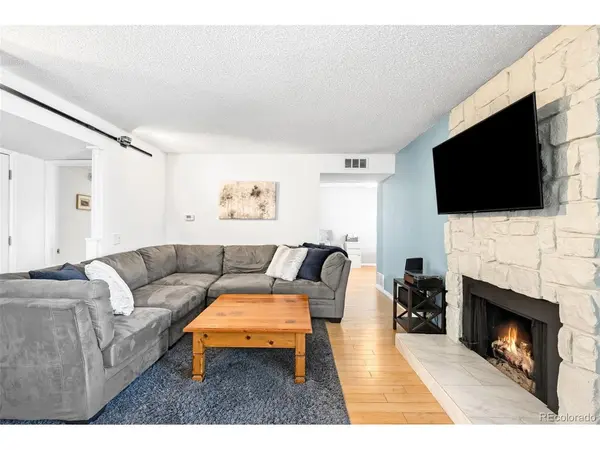 7395 E Eastman #201M, Denver, CO 80231