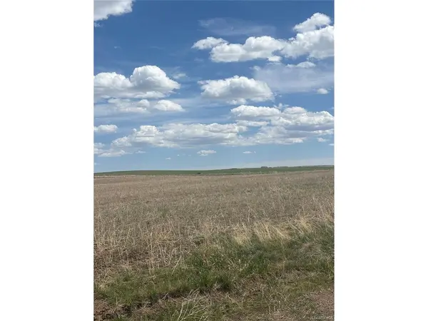 57075 E Maplewood, Strasburg, CO 80136